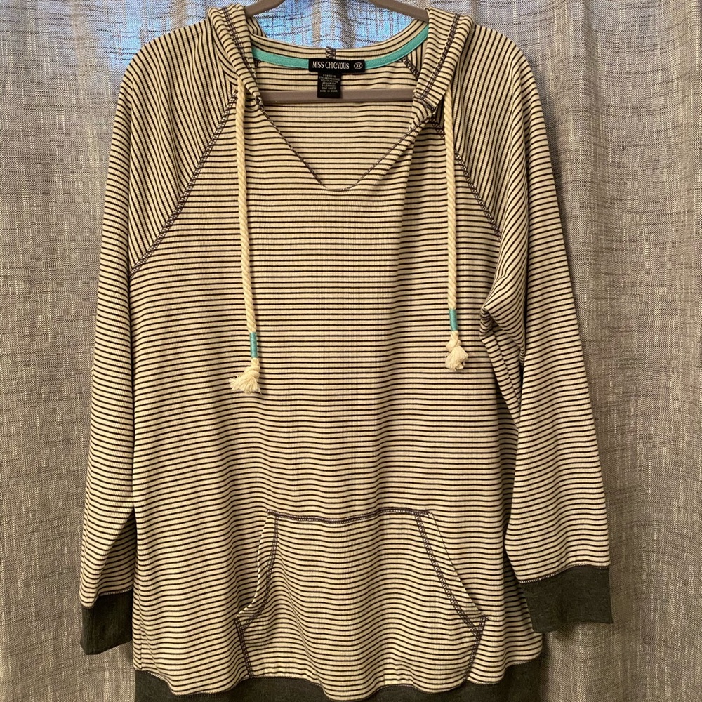 EUC gray and cream striped hoodie 3X